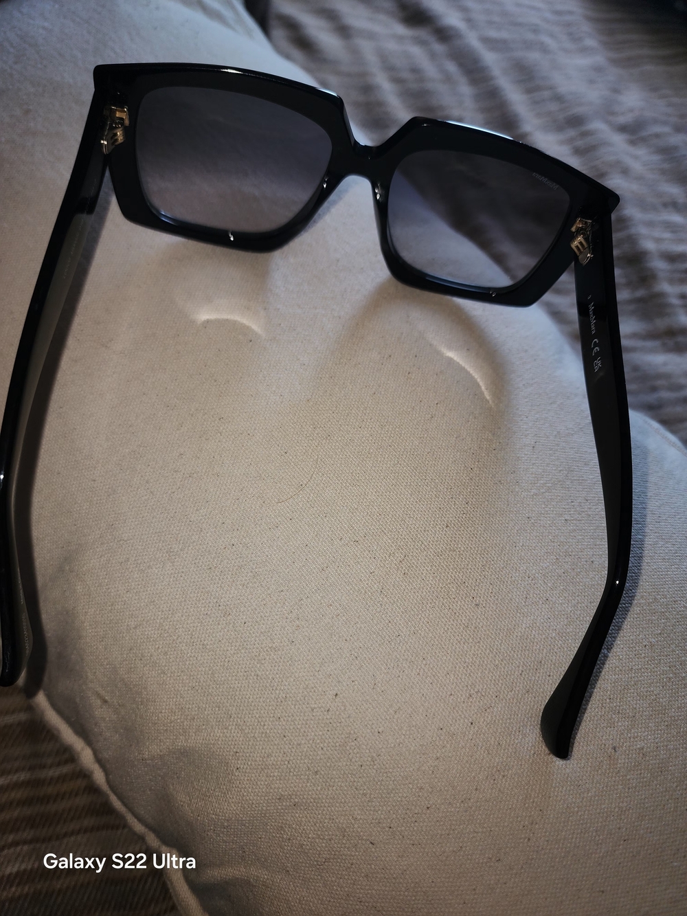 MaxMara Black Glossy Square Sunglasses - Picture 2 of 9